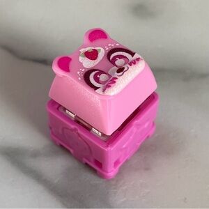 CLICKEEZ - Strawberry Treats - @StrwBryBear